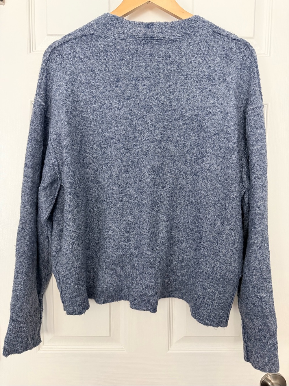 Women's Blue V-Neck Buttoned Cropped Cardigan Sweater - Picture 8 of 9